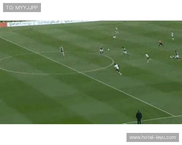 围堵裁判算犯规吗？足球规则如何界定队员行为边界