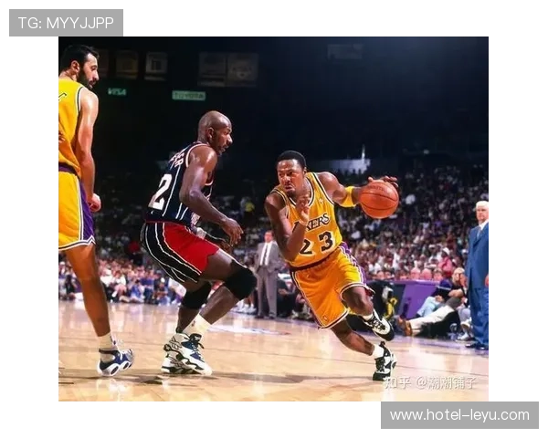 德雷克斯勒无球跑动撕裂防线，关键回合得分占比显著提升