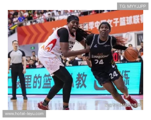 篮球规则中持球五秒违例的具体判定标准与情形全面解析 篮球规则中持球五秒违例的具体判定标准与情形全面解析